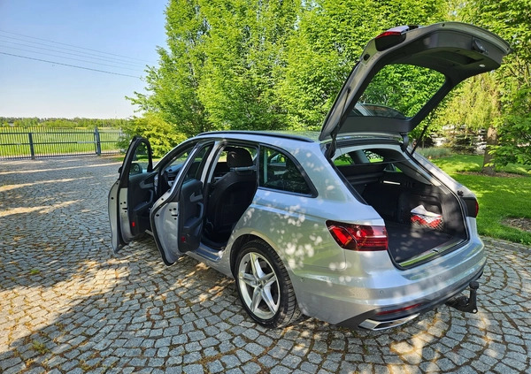 Audi A4 cena 128900 przebieg: 49000, rok produkcji 2020 z Błonie małe 407